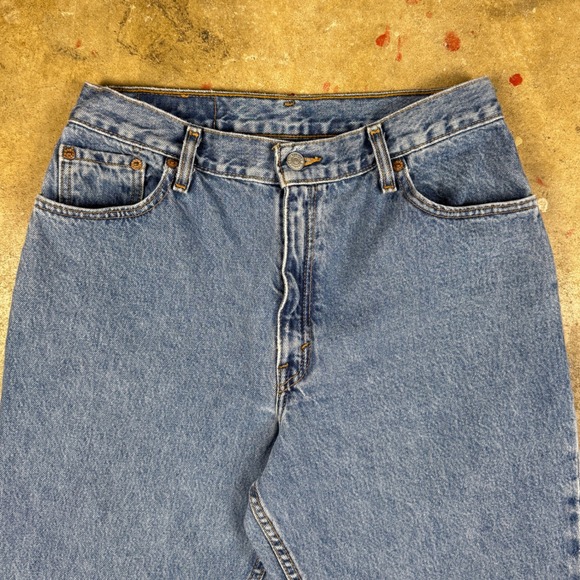 Vintage Levi's 550 Women's Jeans Size 12M Medium Wash Relaxed Fit Tapered Leg 00 - Picture 4 of 12
